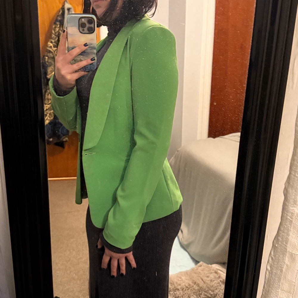 Bobbles & Lace Soft Lime Green Blazer - Picture 9 of 10